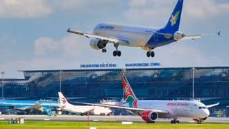 Điều chỉnh kế hoạch, đường bay an toàn, tránh khu vực chiến sự Trung Đông