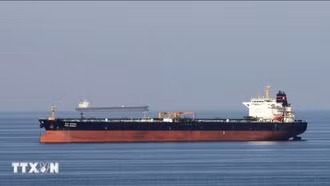 Tàu thuyền trở lại eo biển Hormuz sau thỏa thuận ngừng bắn Mỹ–Iran