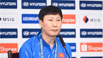 HLV Kim Sang Sik: 'Tuyển Việt Nam quyết giành ngôi đầu bảng'