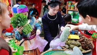 Bảo đảm đủ thực phẩm, giá cả ổn định, không để ùn ứ rác thải dịp Tết