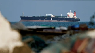 Iran cho phép tàu Nga và 'các nước thân thiện' qua eo biển Hormuz