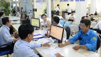 Tỷ lệ công chức xếp ngạch chuyên viên chính tại các bộ không được quá 50%