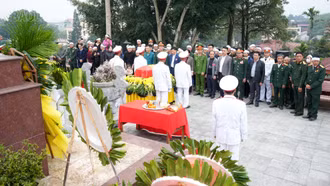 Xã Trấn Yên đón và an táng hài cốt liệt sỹ Cao Văn Ba