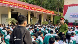 Nghị quyết hợp lòng dân