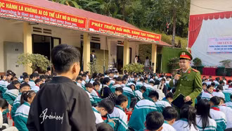 Nghị quyết hợp lòng dân