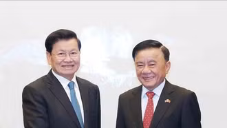 Thường trực Ban Bí thư Trần Cẩm Tú chủ trì tiễn Tổng Bí thư, Chủ tịch nước Lào Thongloun Sisoulith và Phu nhân