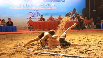 Gần 600 vận động viên tranh tài tại Giải Vô địch và vô địch trẻ Vật bãi biển quốc gia