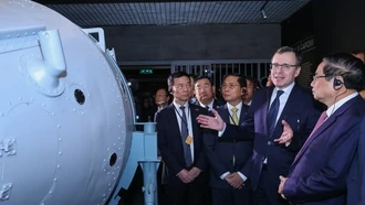 Thủ tướng Phạm Minh Chính tìm hiểu phát triển năng lượng hạt nhân và tàu điện ngầm của Nga