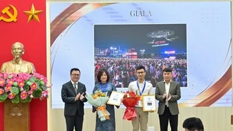 'Việt Nam trên hành trình đổi mới' qua góc nhìn ảnh báo chí