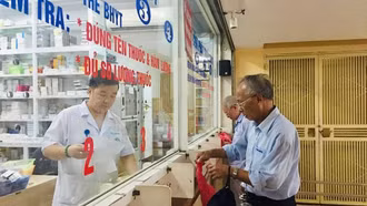 Rà soát việc cấp thuốc ngoại trú nhằm bảo đảm quyền lợi người tham gia bảo hiểm y tế