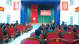 Chính ủy Bộ CHQS tỉnh gặp gỡ, động viên lớp tập huấn xã, phường 2026