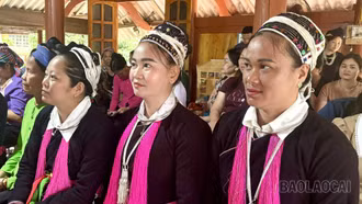 Hội Liên hiệp phụ nữ xã Phúc Khánh sinh hoạt chuyên đề tạo nguồn phát triển Đảng