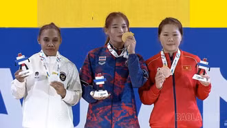 Nữ lực sĩ Quàng Thị Tâm giành huy chương Đồng tại SEA Games 33