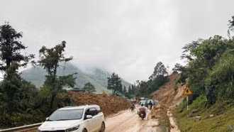 Thông đường Quốc lộ 4D từ Lào Cai đi Lai Châu