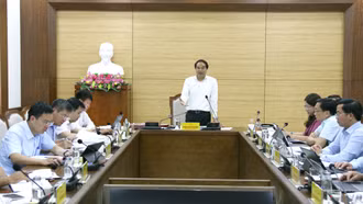 Bí thư Tỉnh ủy Trịnh Xuân Trường chủ trì buổi làm việc về thu ngân sách và giải ngân vốn đầu tư công