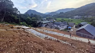 Kè chống sạt bị đứt gãy, người dân thôn Na Hạ lo lắng