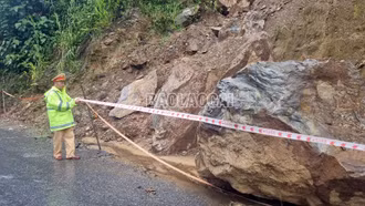 Xã Bảo Nhai: Nguy hiểm rình rập từ những khối đá trên núi