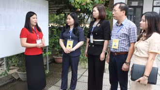 Phó Chủ tịch UBND tỉnh Vũ Thị Hiền Hạnh kiểm tra công tác tổ chức Kỳ thi tốt nghiệp THPT năm 2026 tại xã Trấn Yên và phường Yên Bái