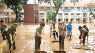 Phường Yên Bái huy động toàn lực, sớm đón học sinh trở lại trường sau bão
