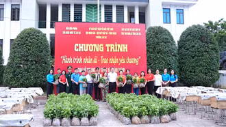 Phường Lào Cai tổ chức chương trình “Hành trình nhân ái – Trao nhận yêu thương” 