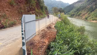 Cần sớm khắc phục tình trạng sạt lở trên Tỉnh lộ 160