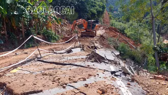 Lào Cai: Phân luồng, tổ chức giao thông tạm thời tại Km3+00/QL.4E, thuộc địa phận xã Lùng Phình