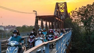 Hà Nội: Cấm xe qua cầu Long Biên 2 tháng để sửa chữa