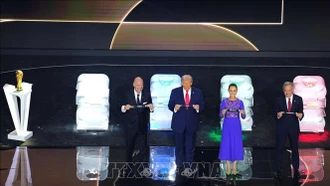 FIFA trao giải hòa bình cho Tổng thống Trump tại lễ bốc thăm World Cup 2026