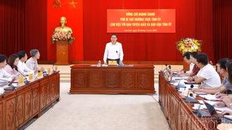 Phó Bí thư Thường trực Tỉnh ủy Hoàng Giang làm việc với Ban Tuyên giáo và Dân vận Tỉnh ủy