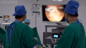 Lào Cai thực hiện thành công ca phẫu thuật nội soi cắt gan loại bỏ khối u cho bệnh nhân ung thư