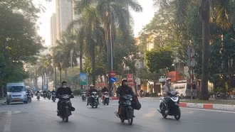 Bão số 15 chưa tan, áp thấp nhiệt đới lại xuất hiện gần biển Đông