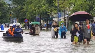 Bão số 9 giảm cấp rõ rệt, bão số 10 dự báo sẽ mạnh lên khi đổ bộ vào nước ta