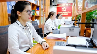 Bãi bỏ quy định về tiền lương áp cho công chức cấp xã từ tháng 7