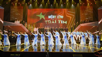 Bản hùng ca tri ân và tôn vinh Quân đội Nhân dân Việt Nam anh hùng