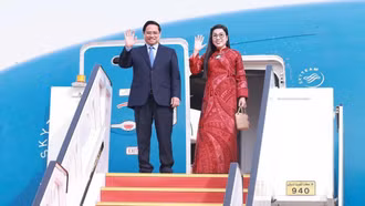 Thủ tướng Phạm Minh Chính và Phu nhân bắt đầu chuyến thăm chính thức Nhà nước Kuwait