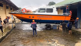 Cấp xuất hàng dự trữ quốc gia, chuyển tới Huế trước 31/10