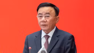 Bộ Chính trị yêu cầu các địa phương hoàn thiện phương án nhân sự khóa mới