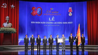 Tổng Bí thư Tô Lâm trao Huân chương Lao động hạng Nhất cho Đài Truyền hình Việt Nam