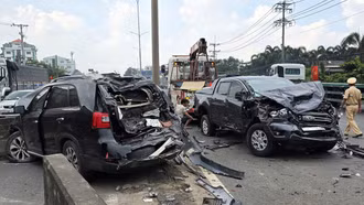 Xe tải tông liên hoàn 7 ôtô ở quốc lộ nối Biên Hòa - Vũng Tàu