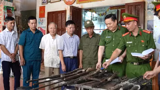 Lào Cai: Làm tốt công tác thu hồi vũ khí, vật liệu nổ nhờ dân vận khéo