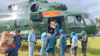 Bộ Quốc phòng: Tổng lực giúp dân sửa chữa nhà cửa, nhà xưởng, hoàn thành trước 30-11