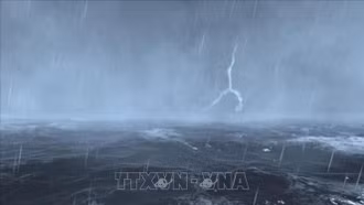 Vùng gần tâm siêu bão RAGASA, gió mạnh cấp 14-15, giật trên cấp 17