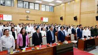 Khai mạc Kỳ họp thứ Năm, HĐND tỉnh khóa XVI