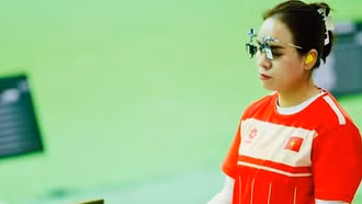 Xạ thủ Trịnh Thu Vinh dẫn đầu danh sách Vận động viên tiêu biểu toàn quốc năm 2025