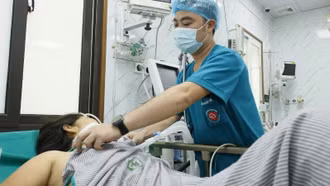 Bảy hành động bảo vệ sức khỏe trong ngày nắng nóng cực đoan