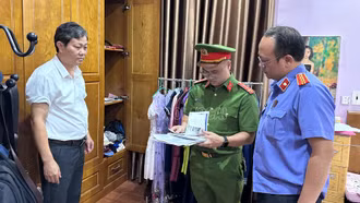 Khởi tố, bắt tạm giam 2 lãnh đạo ngành đường sắt