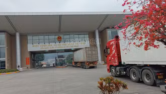 Hải quan Cửa khẩu Quốc tế Lào Cai thu ngân sách đạt hơn 1.212 tỷ đồng, vượt 134,7% chỉ tiêu Bộ Tài chính giao