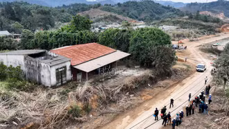 Vận động hộ dân thực hiện giải phóng mặt bằng Dự án đường Kim Thành – Ngòi Phát