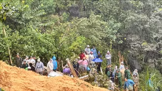 Sạt lở nghiêm trọng, 4 người mất tích tại Tuyên Quang