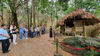 Tuyên Quang: Tạm dừng đón khách tham quan cụm di tích Nà Nưa